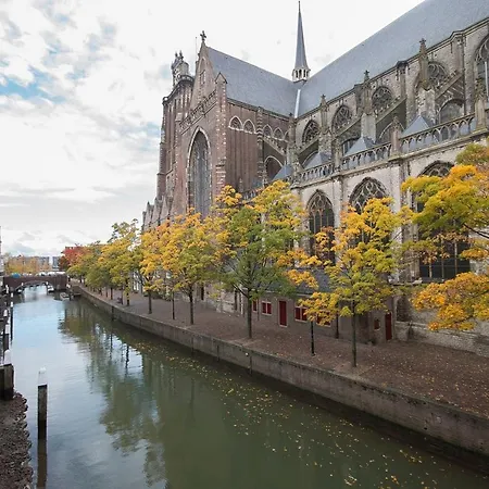 Voorstraat-havenzicht 2de