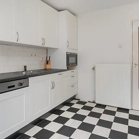 Voorstraat-havenzicht 2de Homestay *