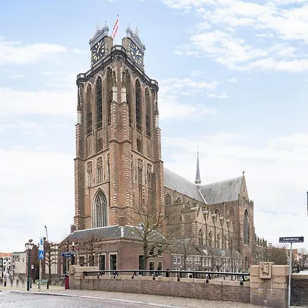 Homestay Voorstraat-havenzicht 2de