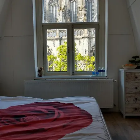 Voorstraat-havenzicht 2de Homestay *
